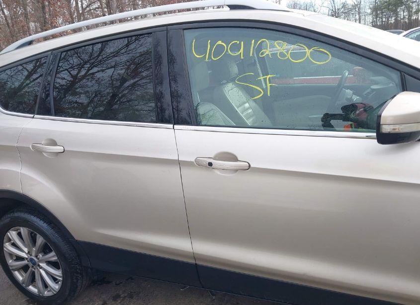 Photo 14 of 2017 Ford Escape TITANIUM (VIN 1FMCU9JD1HUB65188)