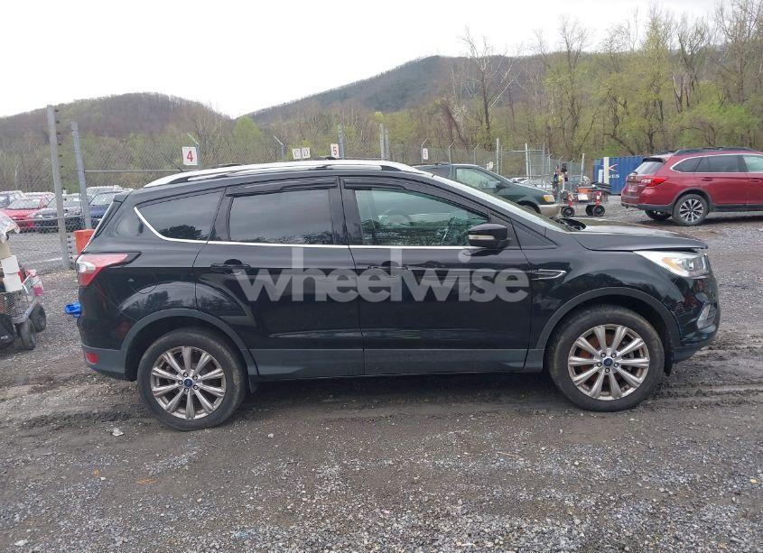 Photo 13 of 2017 Ford Escape TITANIUM (VIN 1FMCU9JD2HUC83508)