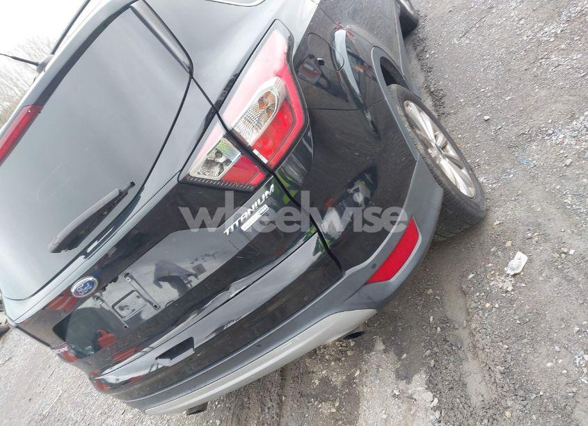 Photo 20 of 2017 Ford Escape TITANIUM (VIN 1FMCU9JD2HUC83508)