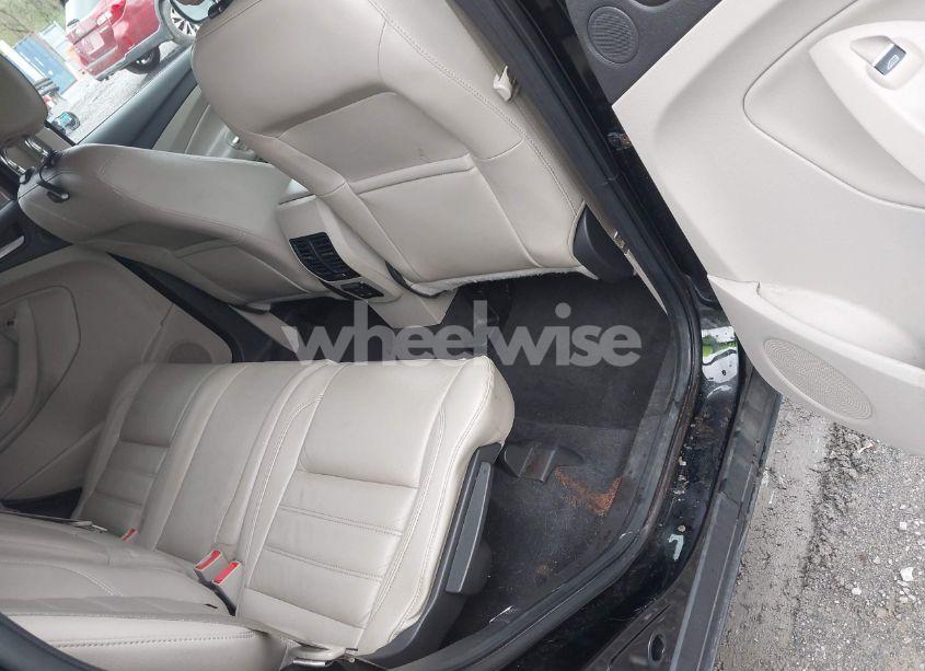 Photo 8 of 2017 Ford Escape TITANIUM (VIN 1FMCU9JD2HUC83508)