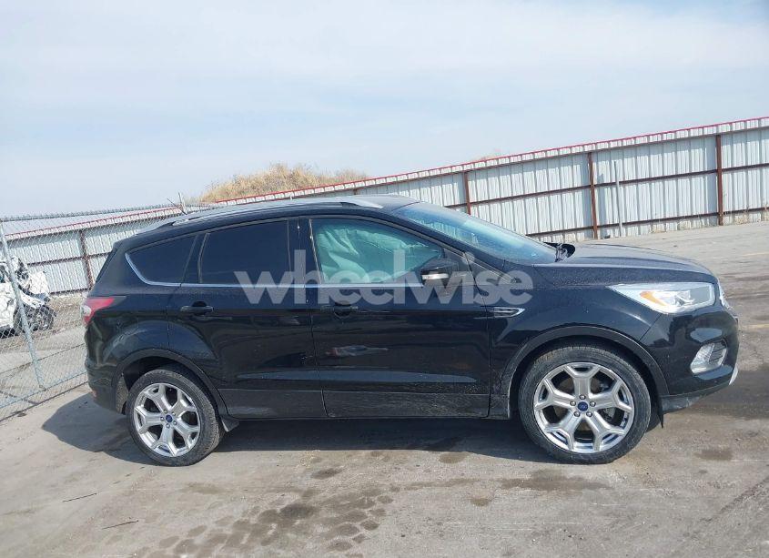 Photo 13 of 2017 Ford Escape TITANIUM (VIN 1FMCU9JD3HUB40552)
