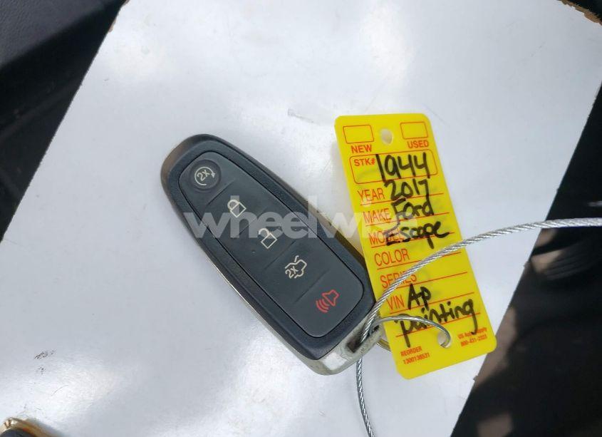 Photo 11 of 2017 Ford Escape TITANIUM (VIN 1FMCU9JD3HUC82237)