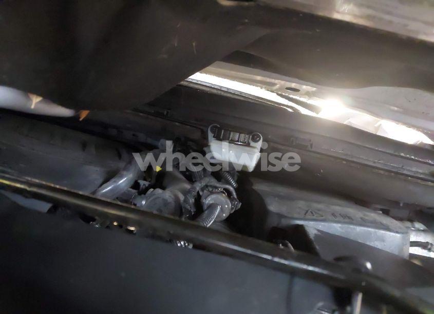 Photo 10 of 2017 Ford Escape TITANIUM (VIN 1FMCU9JD3HUD37432)