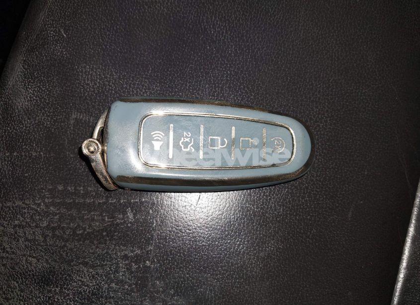 Photo 11 of 2017 Ford Escape TITANIUM (VIN 1FMCU9JD4HUA30805)