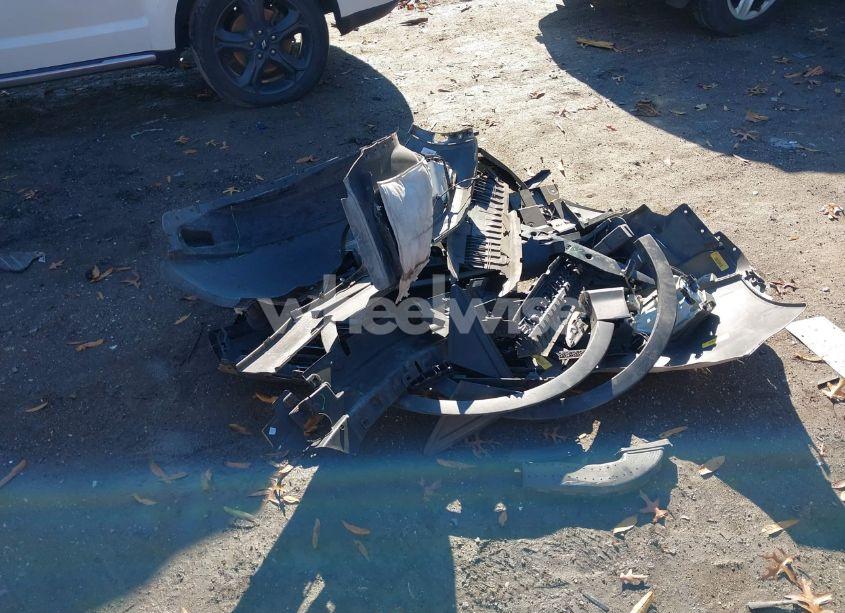 Photo 12 of 2017 Ford Escape TITANIUM (VIN 1FMCU9JD4HUC46136)