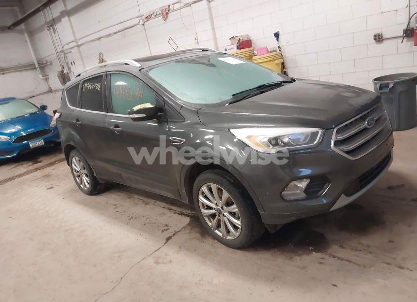 2017 Ford Escape TITANIUM (VIN 1FMCU9JD4HUE36289) main photo