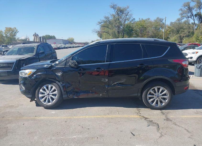 Photo 15 of 2017 Ford Escape TITANIUM (VIN 1FMCU9JD5HUB55733)