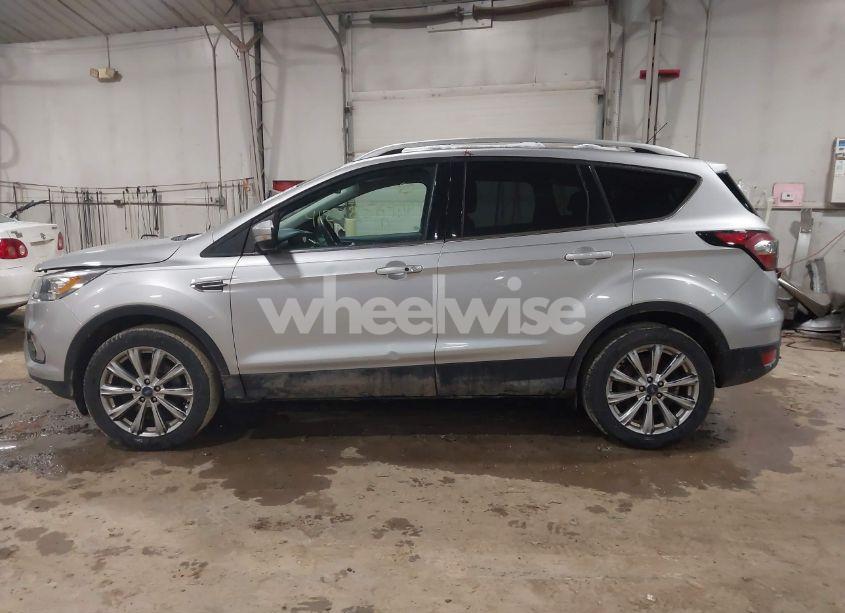 Photo 14 of 2017 Ford Escape TITANIUM (VIN 1FMCU9JD6HUA12371)