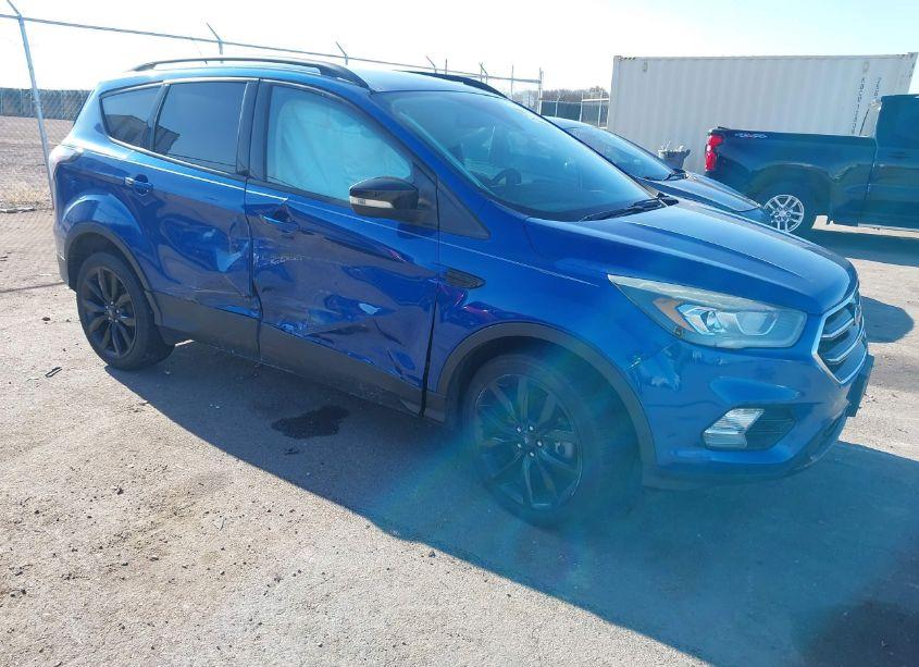2017 Ford Escape TITANIUM (VIN 1FMCU9JD6HUB23308) main photo