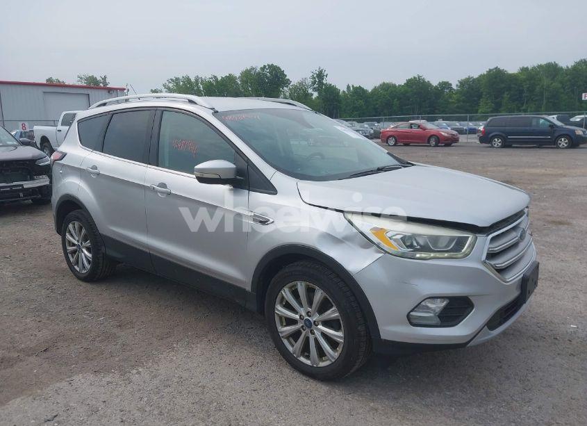 2017 Ford Escape TITANIUM (VIN 1FMCU9JD7HUB87034) main photo