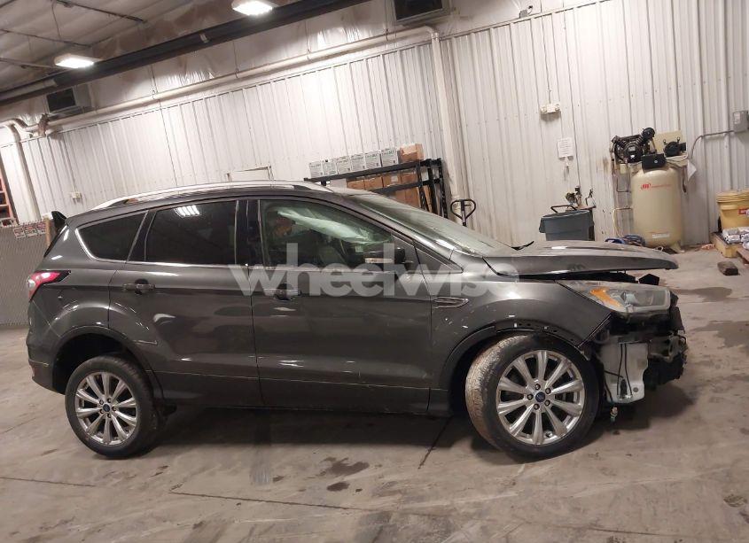 Photo 14 of 2017 Ford Escape TITANIUM (VIN 1FMCU9JD7HUE46427)