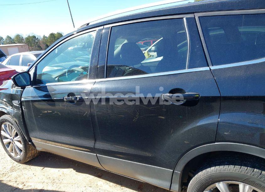 Photo 14 of 2017 Ford Escape TITANIUM (VIN 1FMCU9JD7HUE51160)