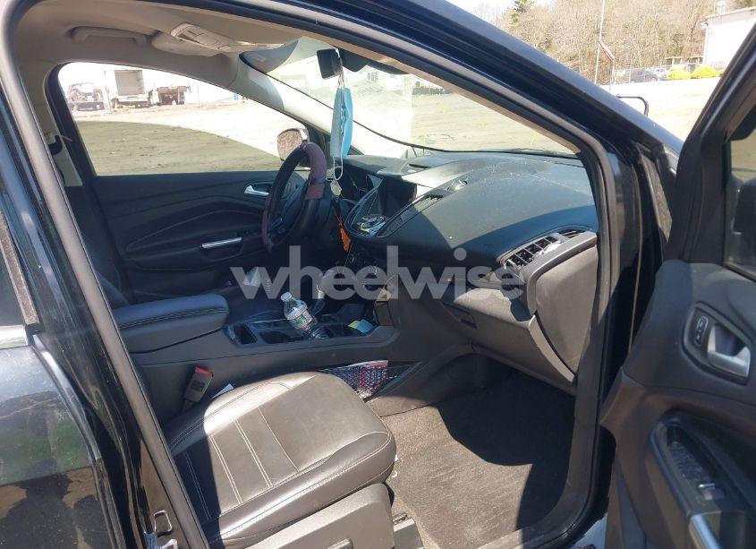 Photo 5 of 2017 Ford Escape TITANIUM (VIN 1FMCU9JD8HUC85523)