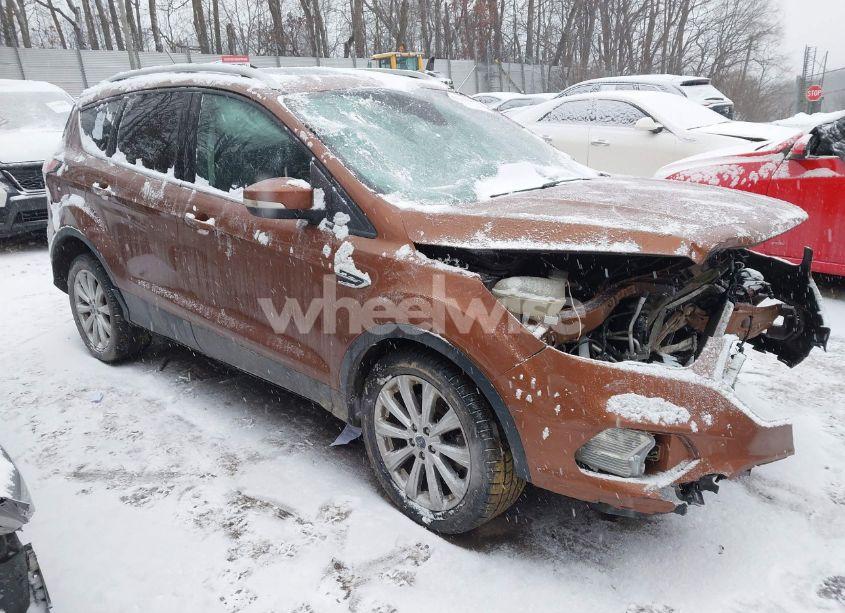 2017 Ford Escape TITANIUM (VIN 1FMCU9JD8HUD37359) main photo
