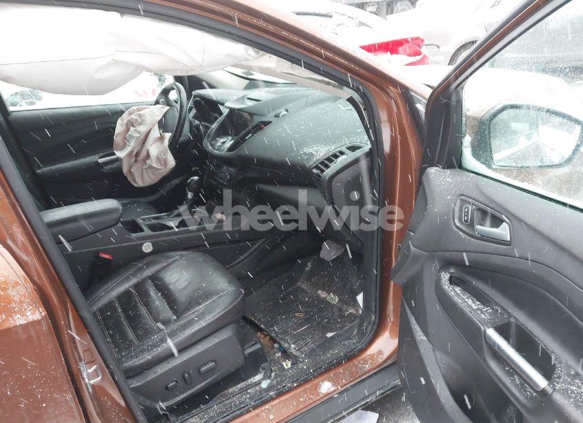 Photo 5 of 2017 Ford Escape TITANIUM (VIN 1FMCU9JD8HUD37359)