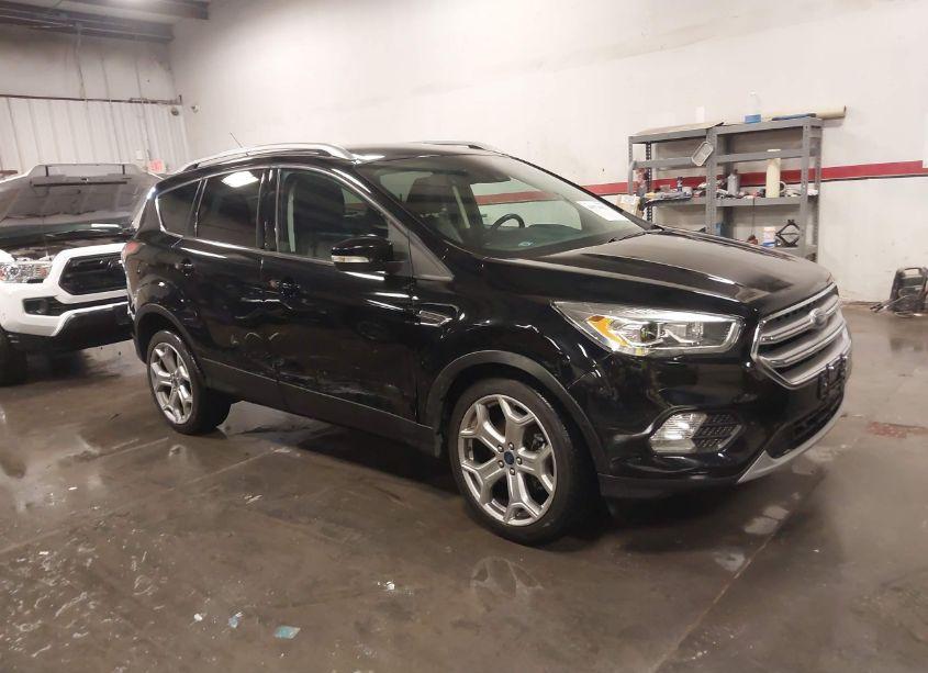 2017 Ford Escape TITANIUM (VIN 1FMCU9JD9HUA47308) main photo