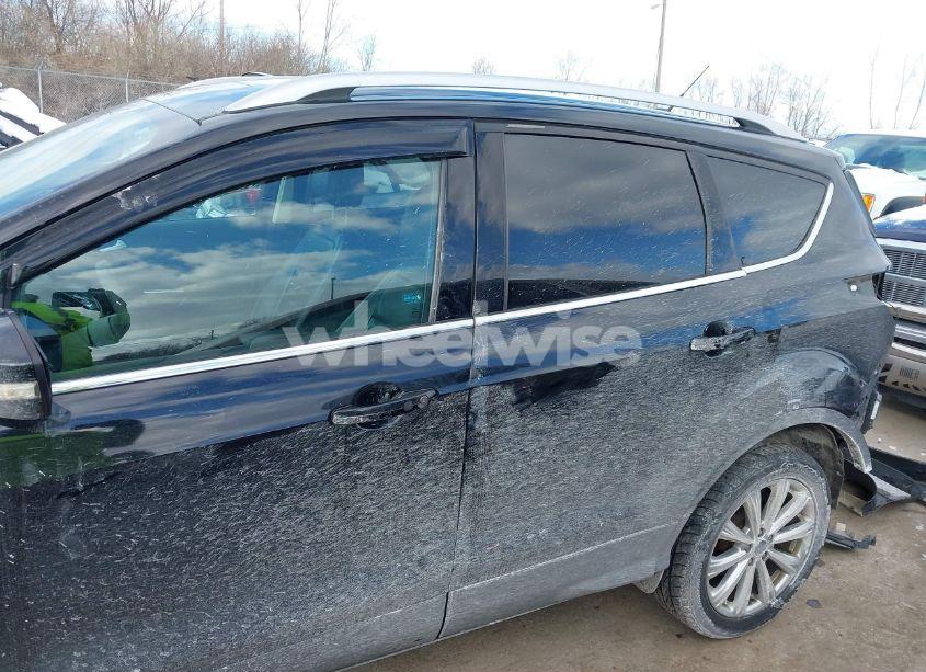 Photo 15 of 2017 Ford Escape TITANIUM (VIN 1FMCU9JD9HUE03417)