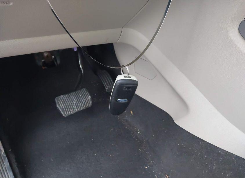 Photo 11 of 2017 Ford Escape TITANIUM (VIN 1FMCU9JDXHUA37161)