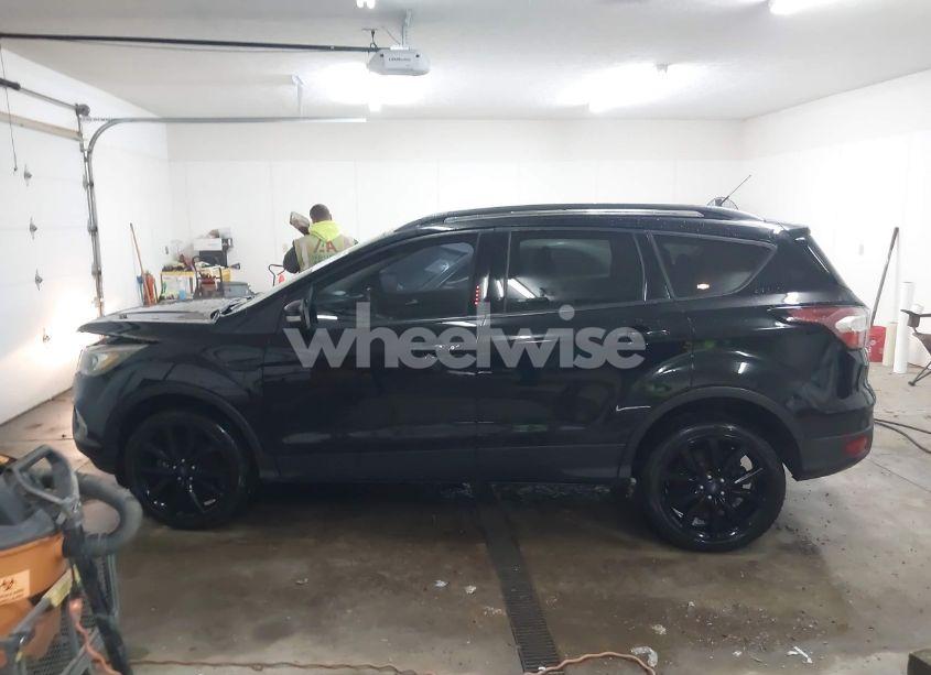 Photo 15 of 2017 Ford Escape TITANIUM (VIN 1FMCU9JDXHUD16223)