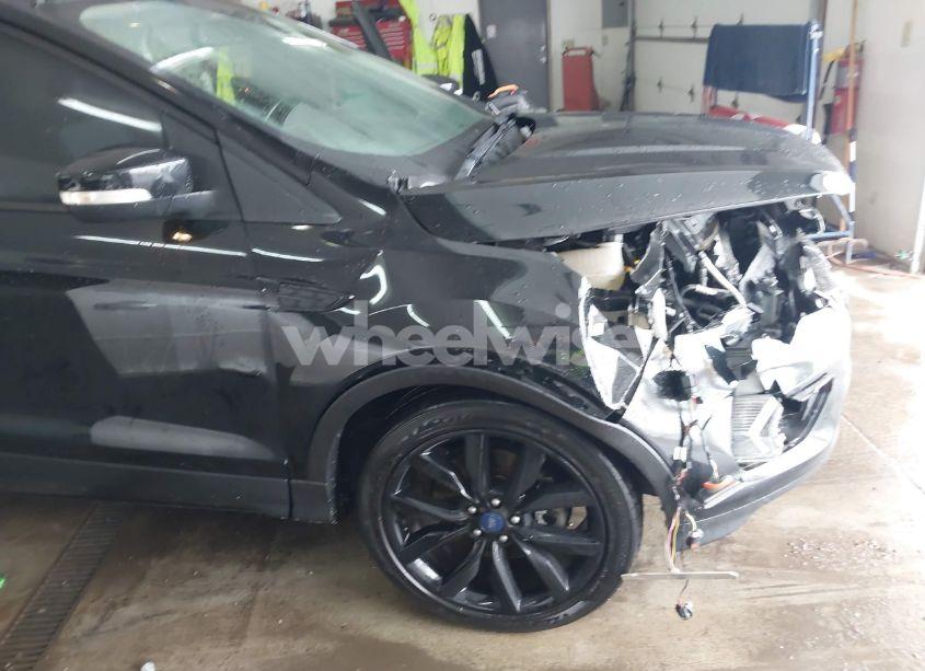 Photo 18 of 2017 Ford Escape TITANIUM (VIN 1FMCU9JDXHUD16223)