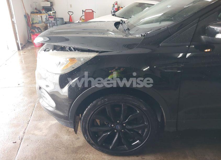 Photo 19 of 2017 Ford Escape TITANIUM (VIN 1FMCU9JDXHUD16223)