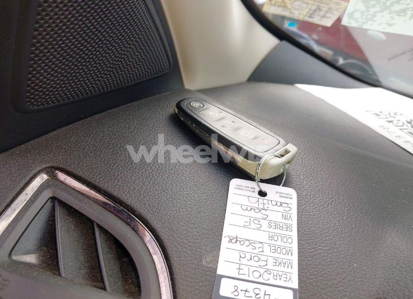 Photo 11 of 2017 Ford Escape TITANIUM (VIN 1FMCU9JDXHUD70895)