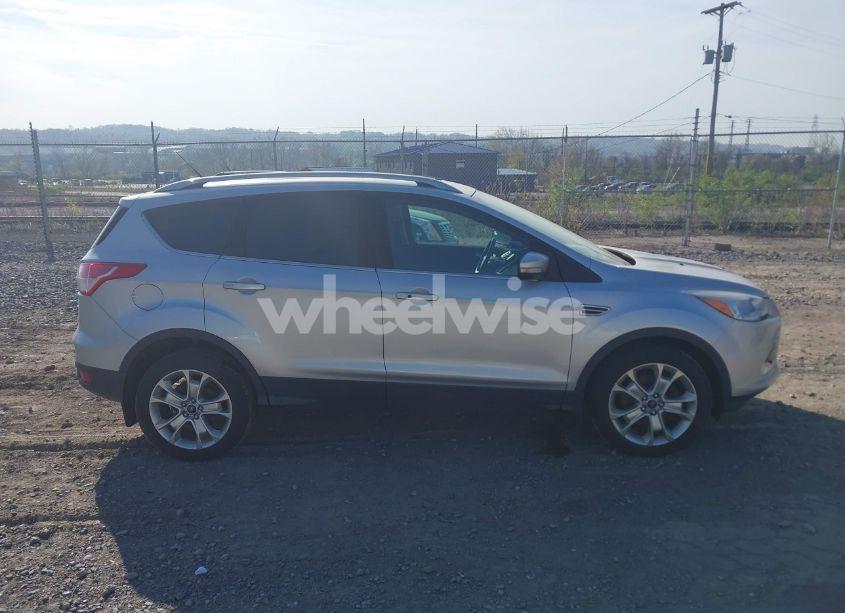 Photo 14 of 2016 Ford Escape TITANIUM (VIN 1FMCU9JX2GUA50916)