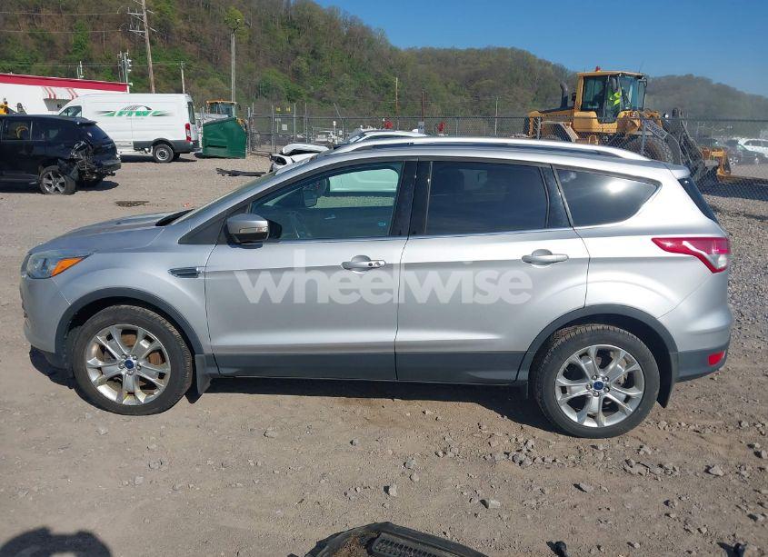 Photo 15 of 2016 Ford Escape TITANIUM (VIN 1FMCU9JX2GUA50916)