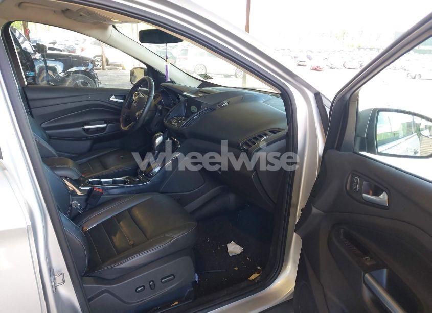 Photo 5 of 2016 Ford Escape TITANIUM (VIN 1FMCU9JX3GUB75889)