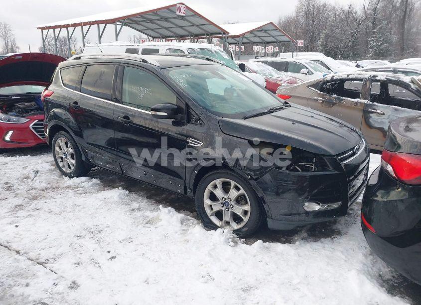 2015 Ford Escape TITANIUM (VIN 1FMCU9JX4FUA72592) main photo