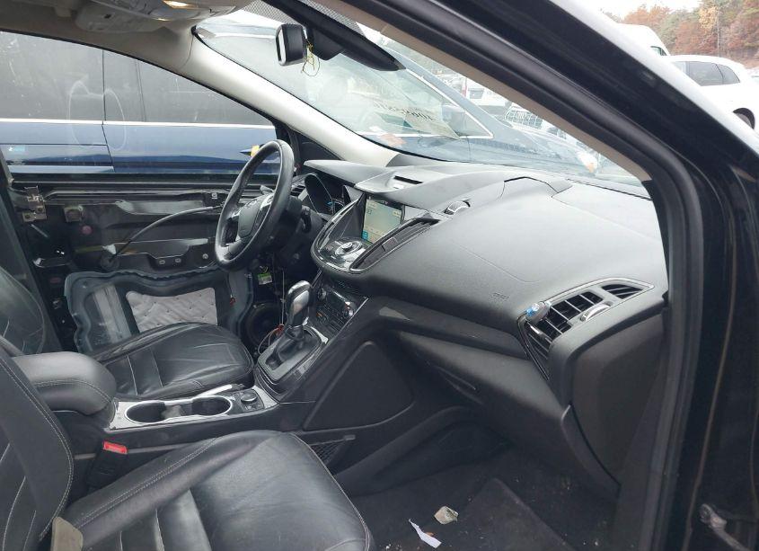 Photo 5 of 2016 Ford Escape TITANIUM (VIN 1FMCU9JX4GUA01832)