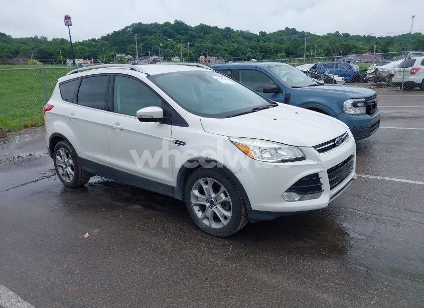 2016 Ford Escape TITANIUM (VIN 1FMCU9JX4GUB72080) main photo