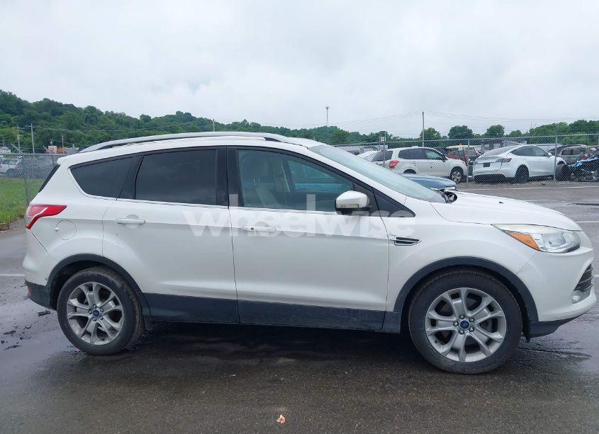 Photo 13 of 2016 Ford Escape TITANIUM (VIN 1FMCU9JX4GUB72080)
