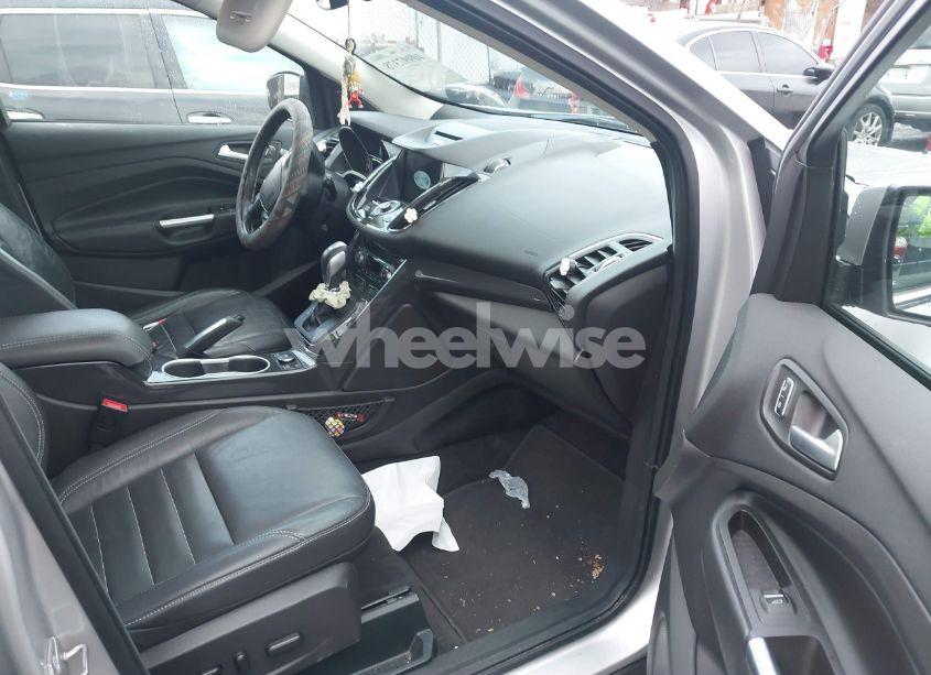 Photo 5 of 2016 Ford Escape TITANIUM (VIN 1FMCU9JX4GUC18152)