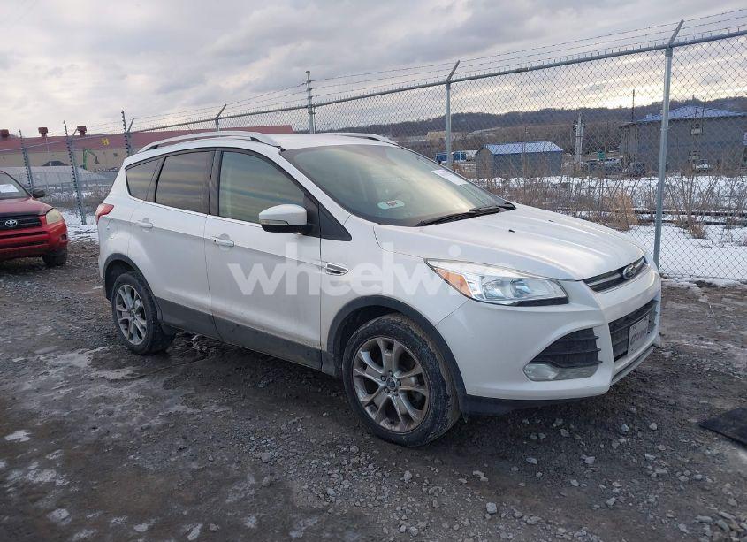2016 Ford Escape TITANIUM (VIN 1FMCU9JX4GUC64256) main photo