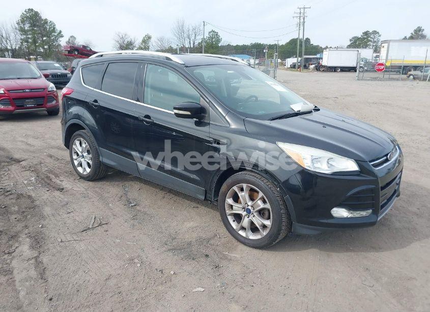 2015 Ford Escape TITANIUM (VIN 1FMCU9JX5FUB15563) main photo