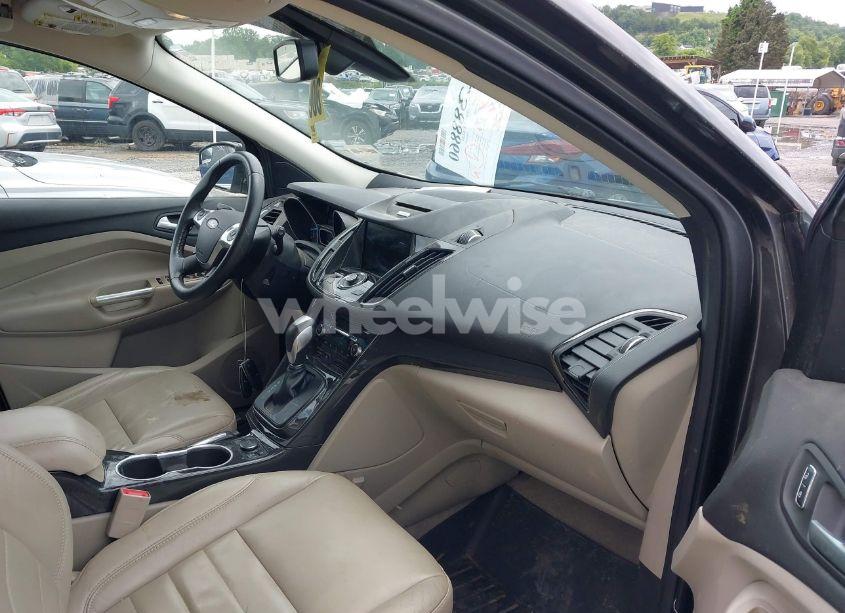 Photo 5 of 2016 Ford Escape TITANIUM (VIN 1FMCU9JX5GUB19582)