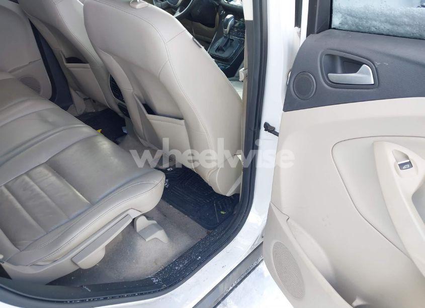 Photo 8 of 2016 Ford Escape TITANIUM (VIN 1FMCU9JX5GUB79006)