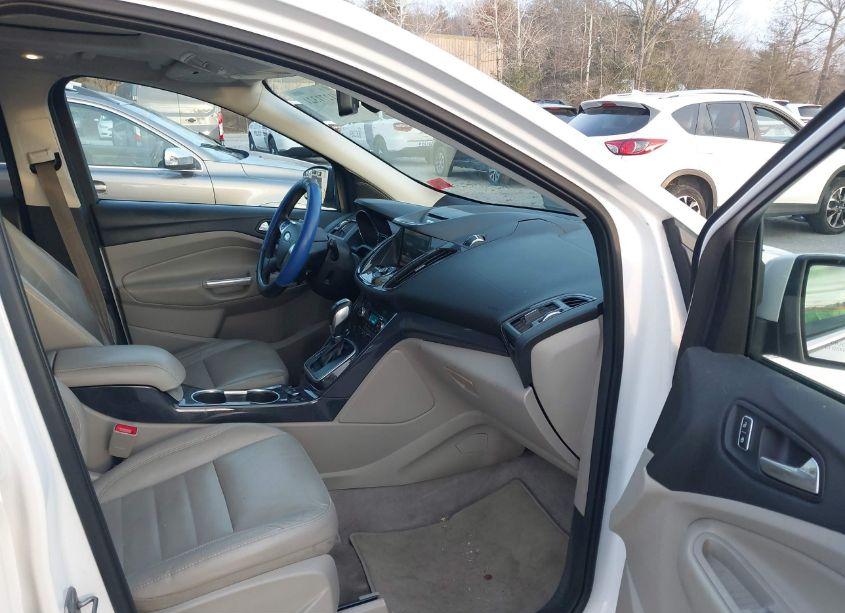 Photo 5 of 2014 Ford Escape TITANIUM (VIN 1FMCU9JX9EUA18834)
