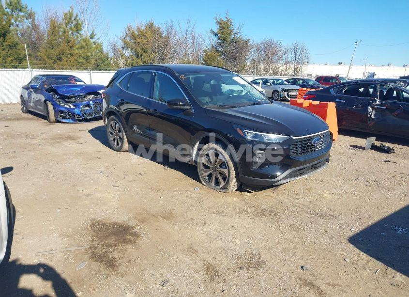 2024 Ford Escape PLATINUM (VIN 1FMCU9JZ6RUB37576) main photo