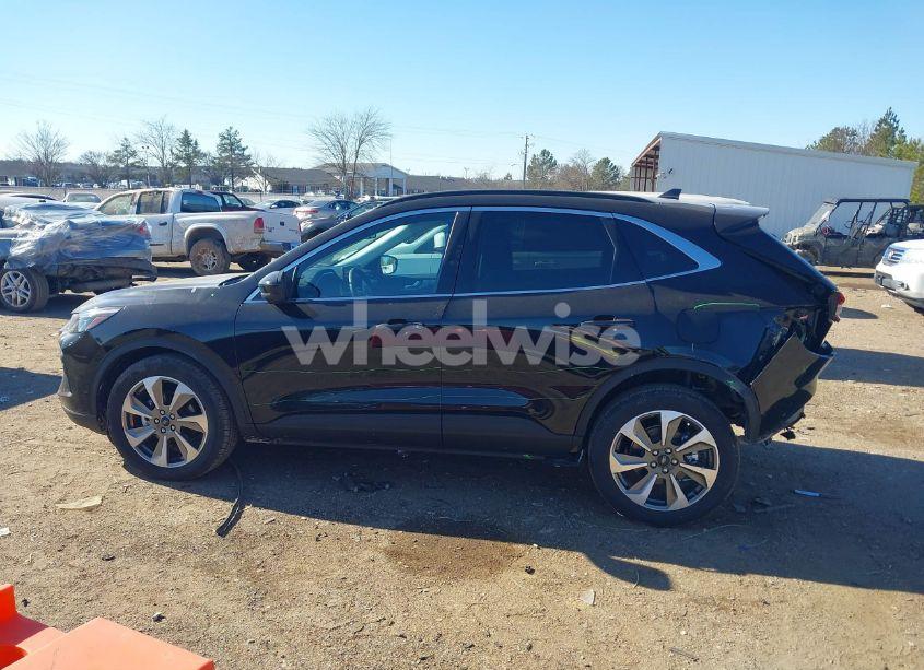 Photo 14 of 2024 Ford Escape PLATINUM (VIN 1FMCU9JZ6RUB37576)