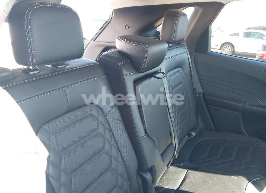 Photo 8 of 2024 Ford Escape PLATINUM (VIN 1FMCU9JZ6RUB37576)