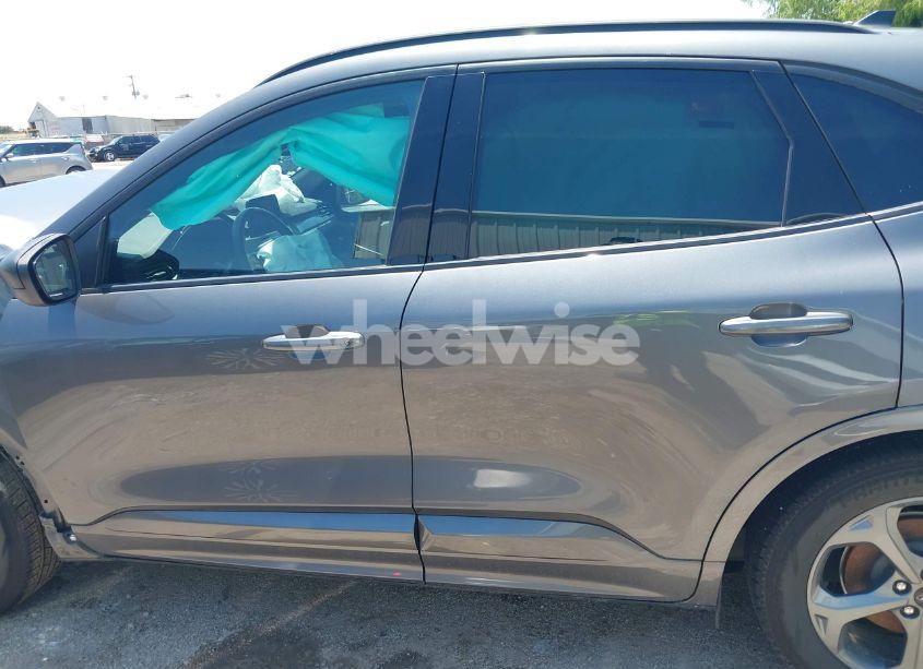 Photo 13 of 2023 Ford Escape ST-LINE (VIN 1FMCU9MN0PUA63044)