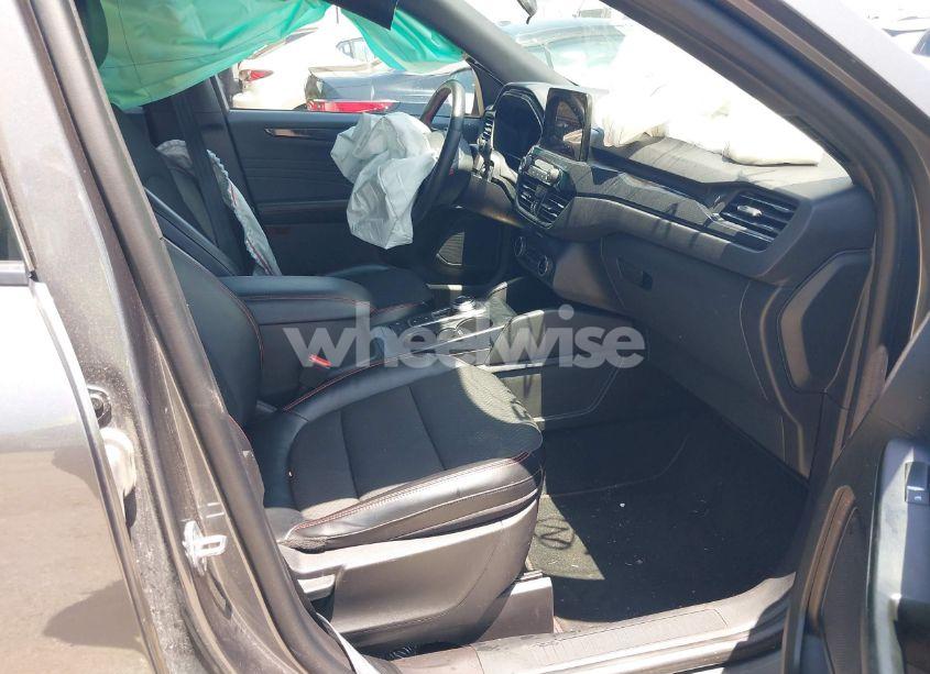 Photo 5 of 2023 Ford Escape ST-LINE (VIN 1FMCU9MN0PUA63044)