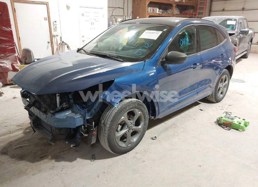 Photo 2 of 2023 Ford Escape ST-LINE (VIN 1FMCU9MN0PUB30158)