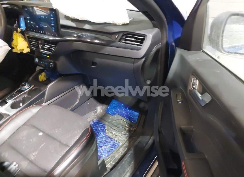 Photo 5 of 2023 Ford Escape ST-LINE (VIN 1FMCU9MN0PUB30158)