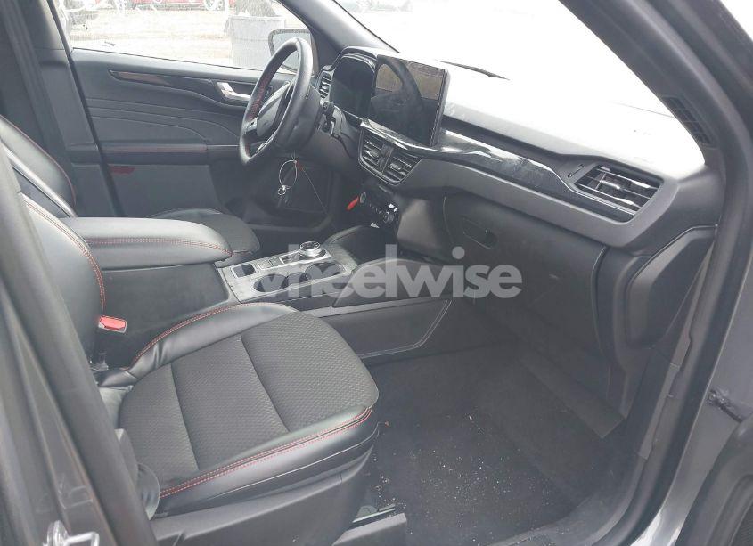 Photo 5 of 2023 Ford Escape ST-LINE (VIN 1FMCU9MN1PUA84484)