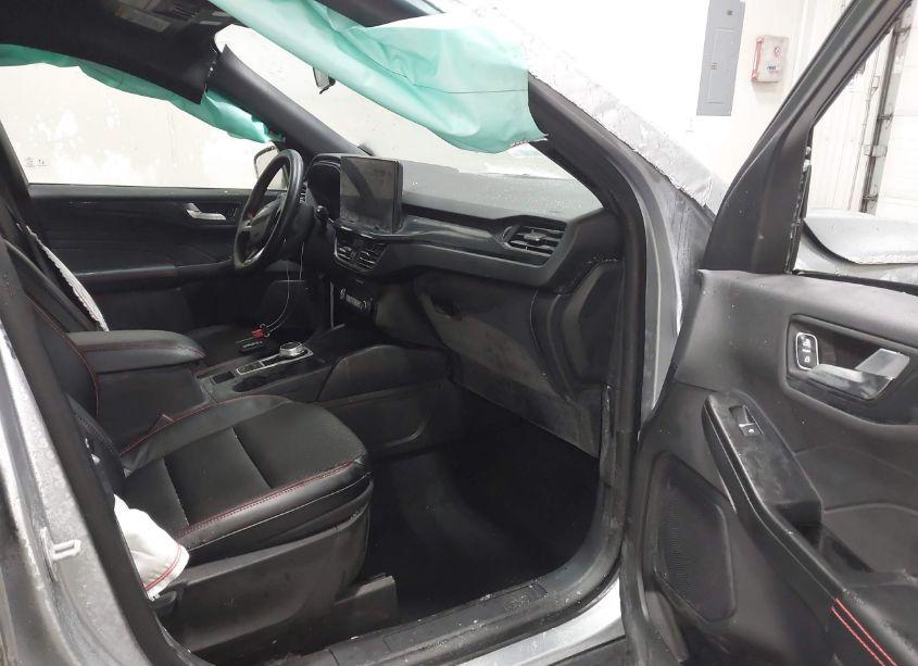 Photo 5 of 2023 Ford Escape ST-LINE (VIN 1FMCU9MN1PUA86980)