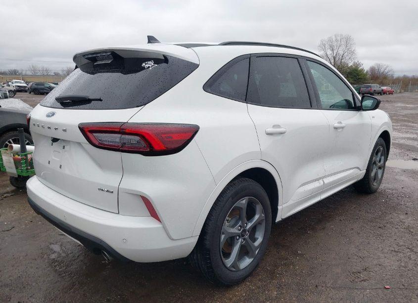 Photo 4 of 2024 Ford Escape ST-LINE (VIN 1FMCU9MN1RUA05687)