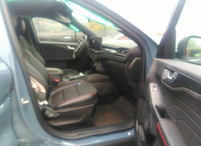 Photo 5 of 2023 Ford Escape ST-LINE (VIN 1FMCU9MN2PUB30422)